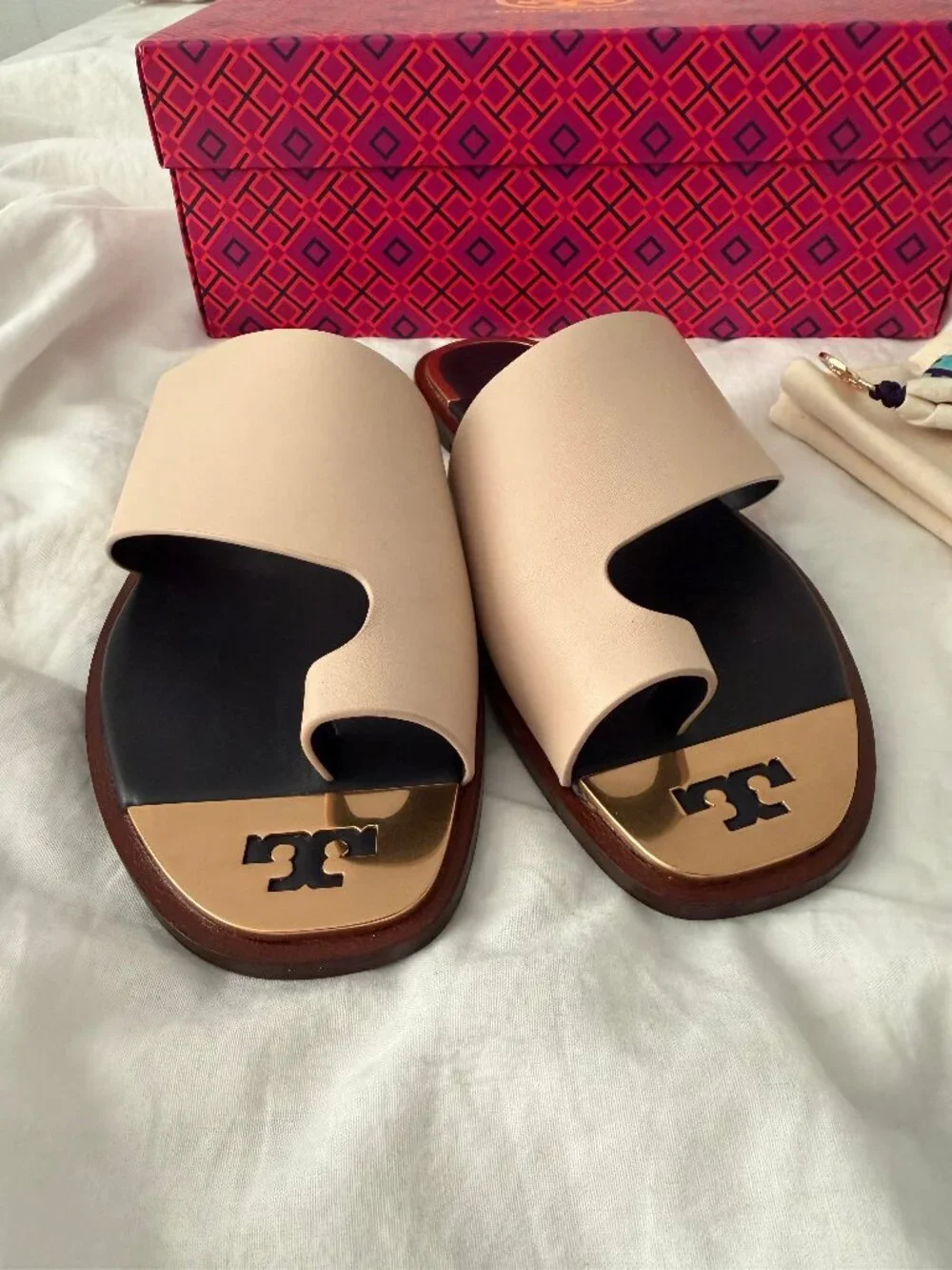 Tory Burch Selby Toe-Ring Leather Slide Sandals NIB Size 8.5